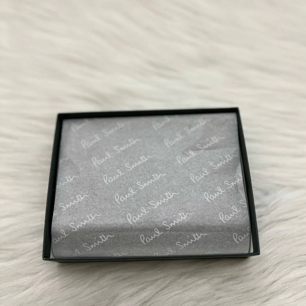 PAUL SMITH - BLACK PATENT LEATHER COMPACT BIFOLD ZIP WALLET
